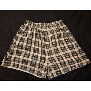 OLD Broadway Garment Co. Women L Shorts Pockets Elastic Waist Green plaid